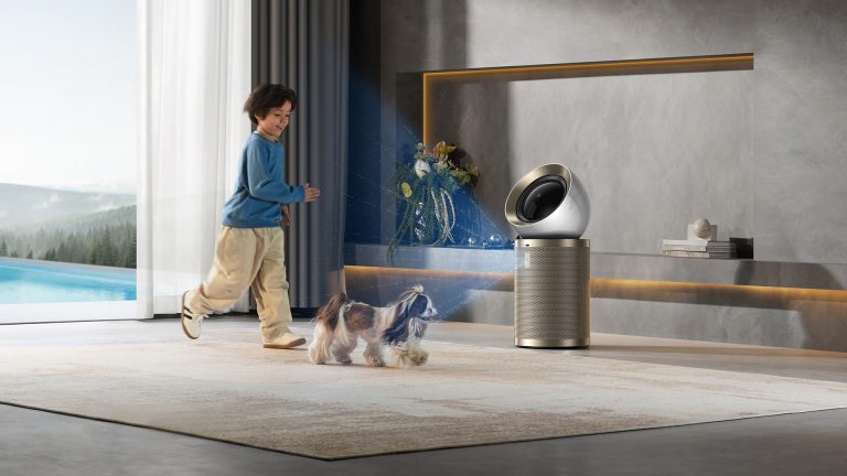 Dreame air purifier detects your presence quickly, automatically turning on the Purifier without manually hitting the button.