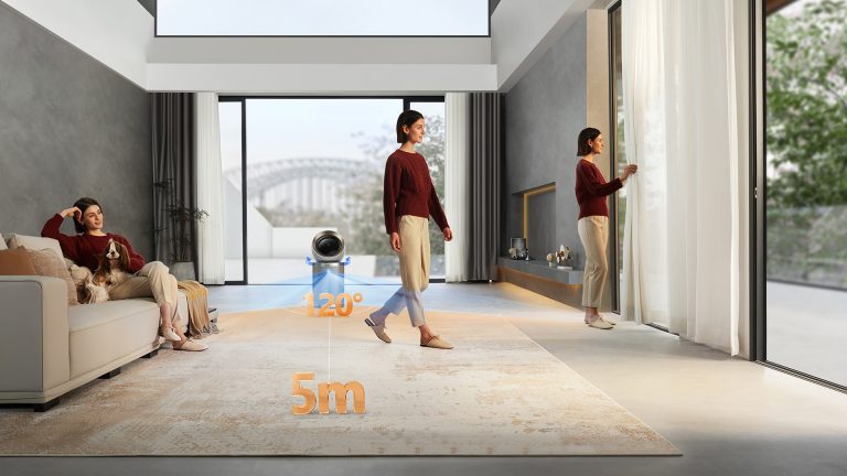 Dreame AirPursue PM20 air purifier intelligently tracking movement to eliminate bad smells.